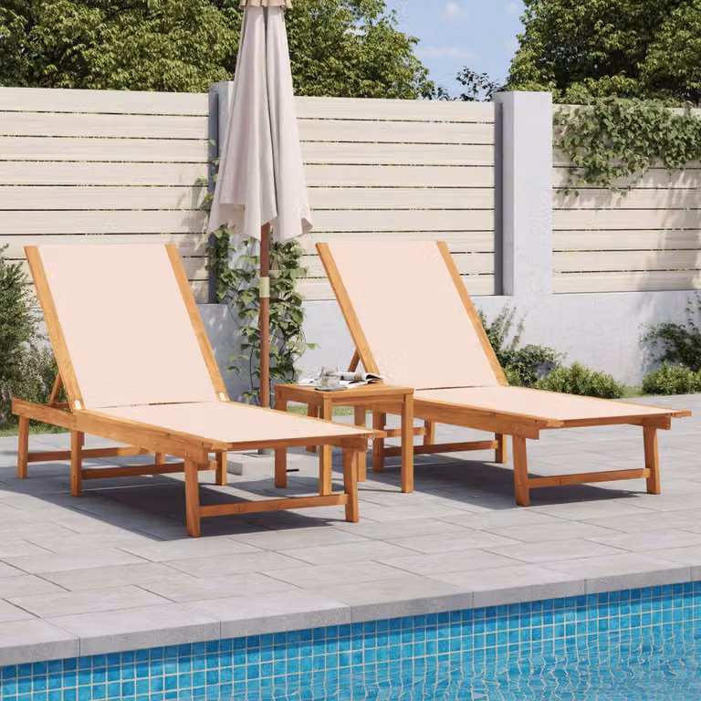 Set di 2 lettini prendisole con tavolo vidaXL in legno di acacia oliato e textilene beige