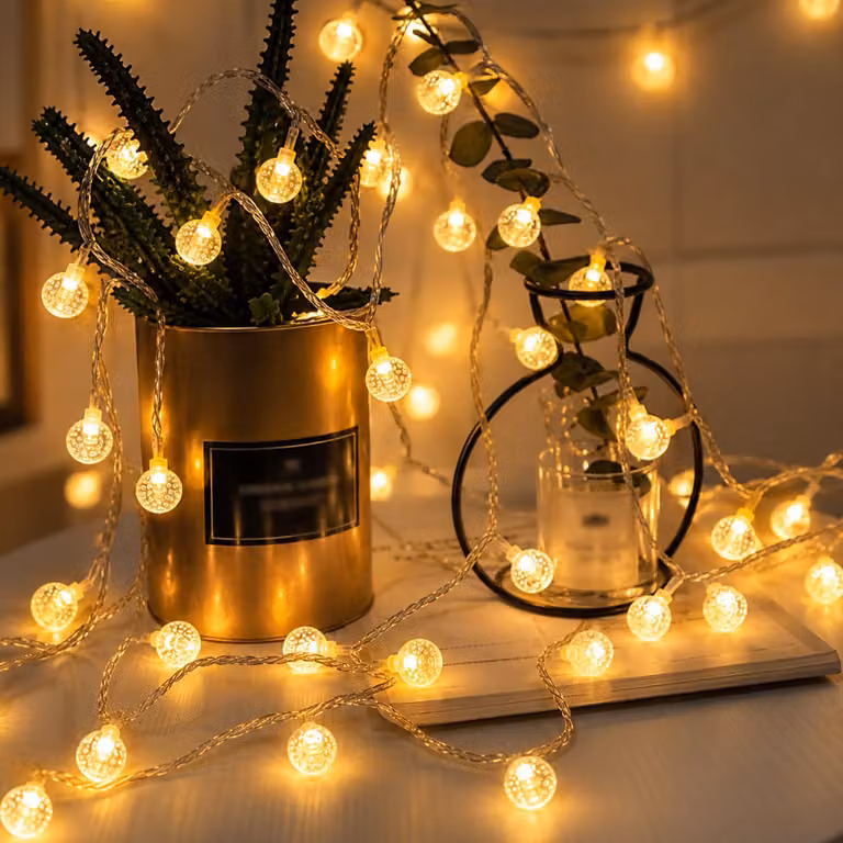 Catena luminosa a LED, 5 metri, 40 palline bianco caldo, alimentazione USB, grado di protezione IP42