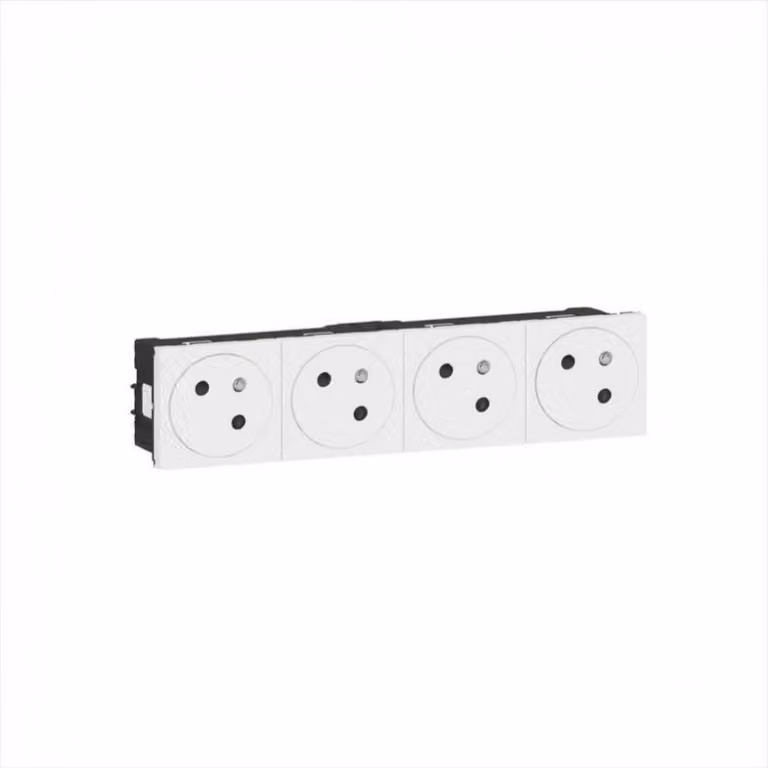 Presa quadrupla con messa a terra Mosaico, LEGRAND, bianco
