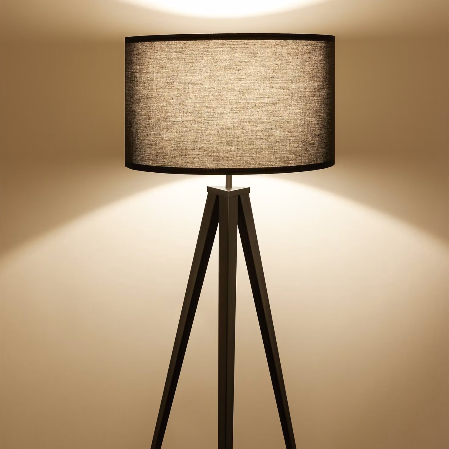 Lampada da terra Lunaris tectake con treppiede in metallo e paralume in tessuto bianco, colore nero, H: 158 cm, L: 57 cm, P: 57 cm – 1