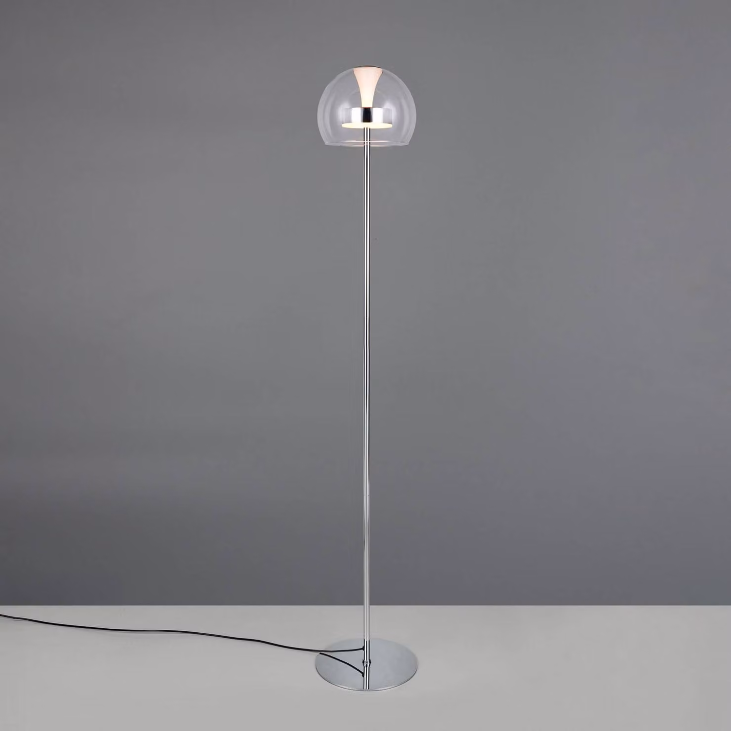 Trio Lighting Lampada da terra a LED Flynt, dimmerabile, Cromo / Argento, Soggiorno / Sala da pranzo, Metallo, Moderno, Lampada LED da terra