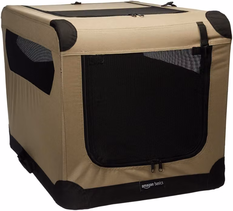 Cuccia per cani Amazon Basics: portatile, morbida, pieghevole, taglia M (76 x 54 x 54 cm), beige
