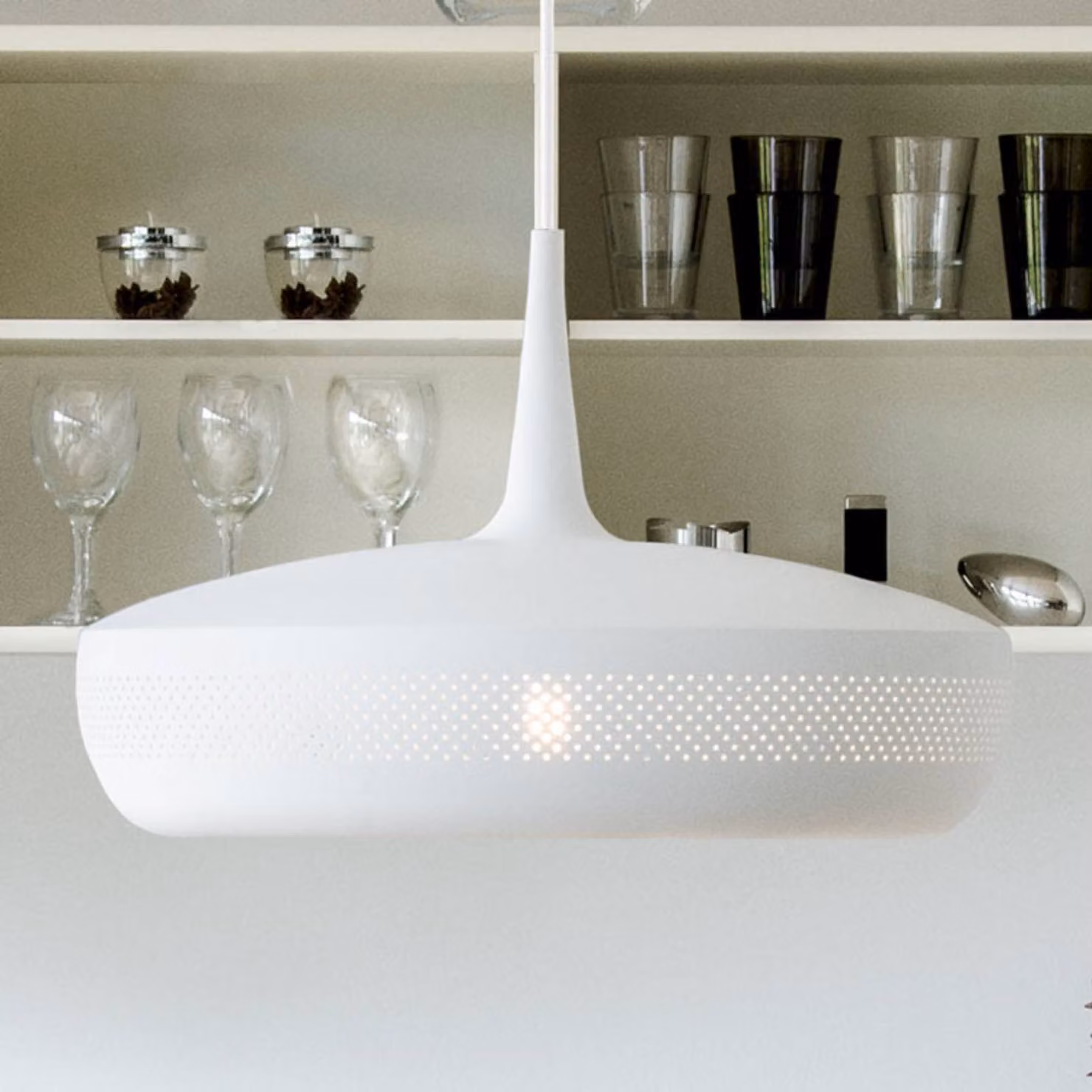 UMAGE Lampada a sospensione Clava Dine, dimmerabile, Bianco / Opale, Soggiorno / Sala da pranzo, Alluminio, Design, Lampada a sospensione