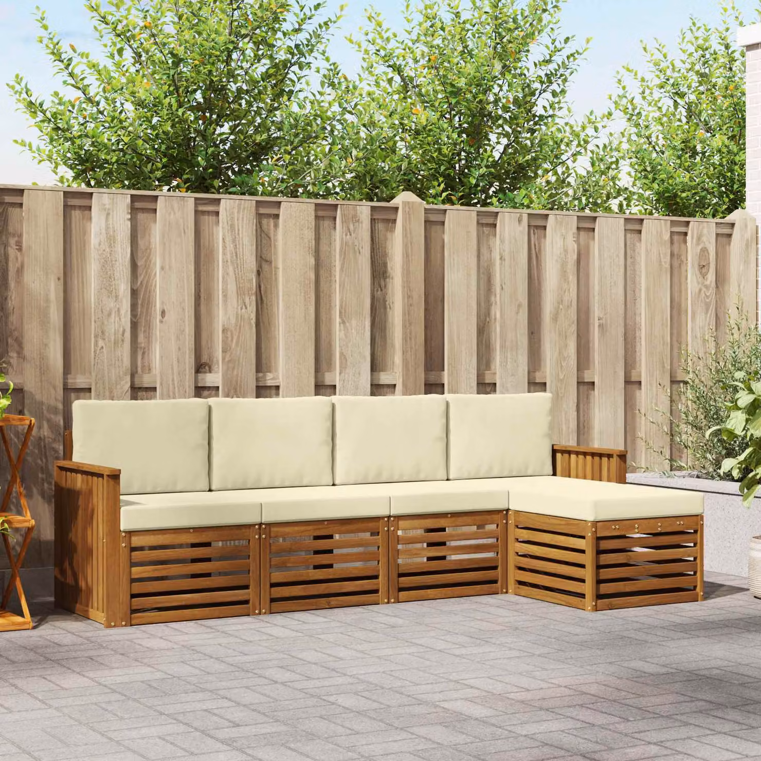 Set di divani da esterno vidaXL a forma di L composto da 5 pezzi in legno di acacia con cuscini, colore beige e marrone
