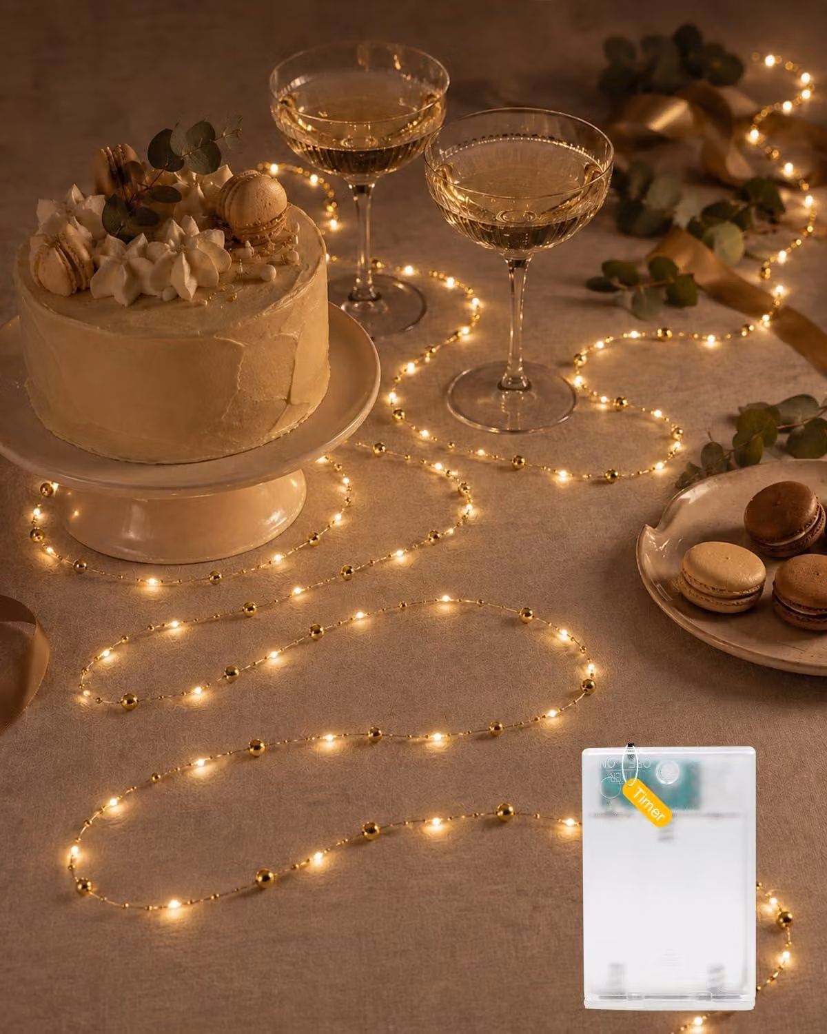 Catena luminosa a forma di perle, 5 metri, 50 LED, color oro, con timer, alimentata a batteria