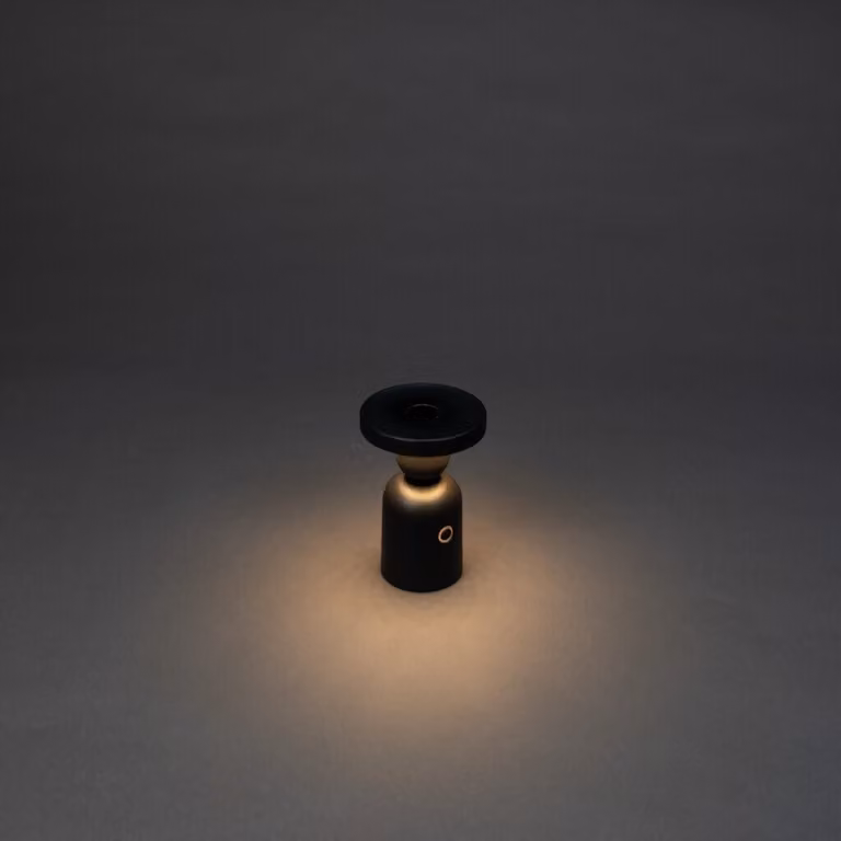 Konstsmide Lampada da tavolo LED USB Nantes in nero 2,2W 120lm IP54 ‖ 7833-750