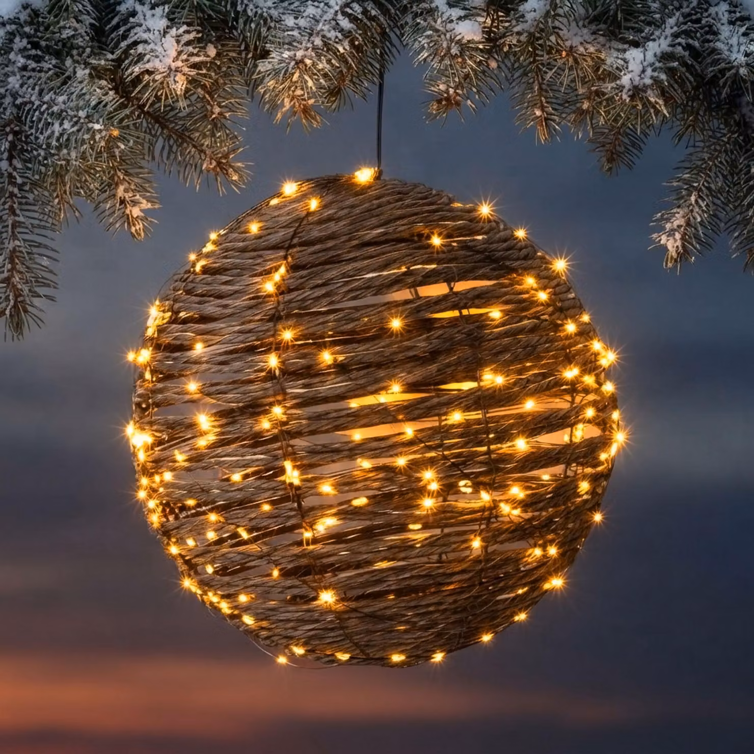 3.07 Sfera luminosa a LED rivestita in rattan - diametro circa 25 cm - Timer / 300 LED / effetto lampeggiante / Adatta per interni ed esterni