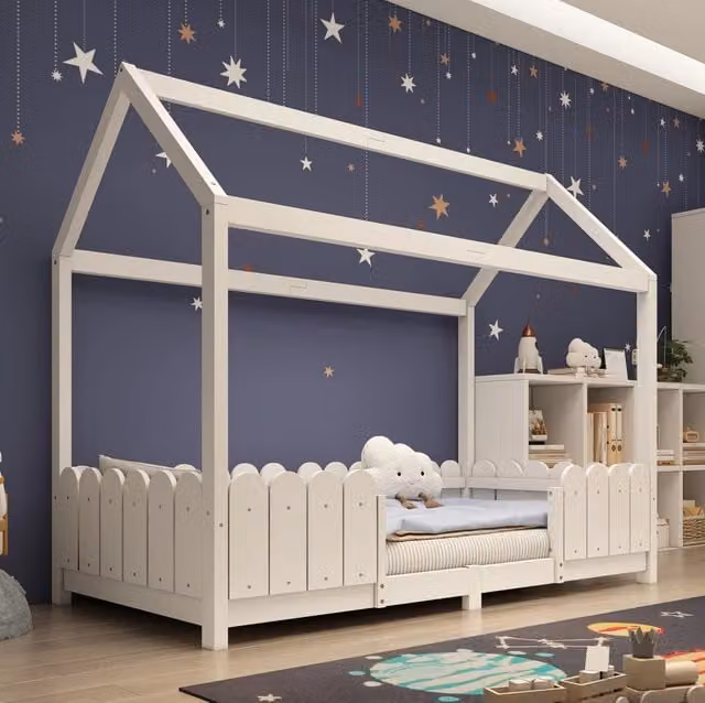 Letto a casetta per bambini 90x200 cm con protezione anticaduta e rete a doghe; legno e MDF bianco