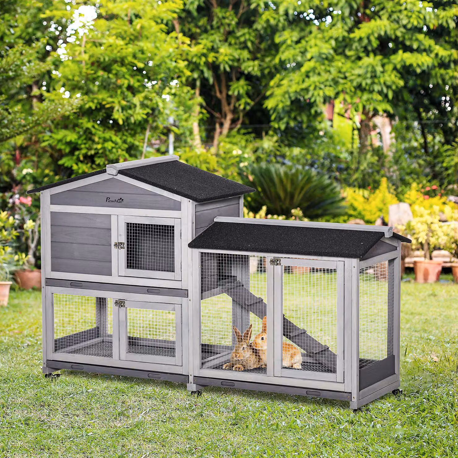Conigliera a 2 Livelli PawHut in Legno e Metallo con Rete Protettiva e Rotelle, Grigio, L: 157.4 cm, P: 53 cm, H: 99.5 cm – 2