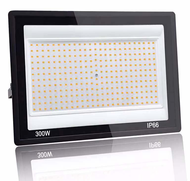 Faro a LED da 300W, 30000 lumen, 3000K, grado di protezione IP66, per uso esterno