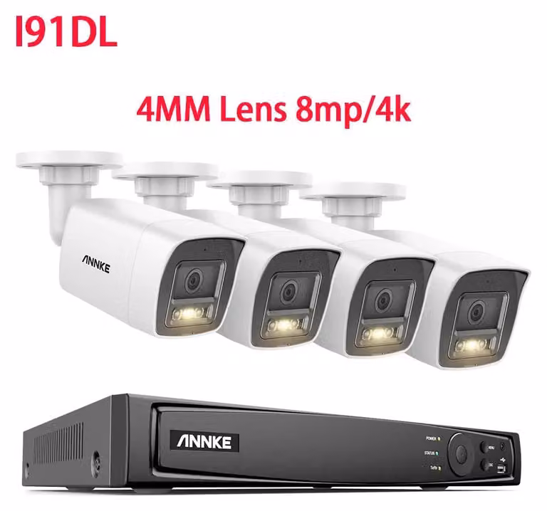 Sistema di telecamere di sicurezza 4K Ultra HD con tecnologia PoE, dotato di un registratore video in rete (NVR) a 8 canali e telecamere IP audio intelligenti