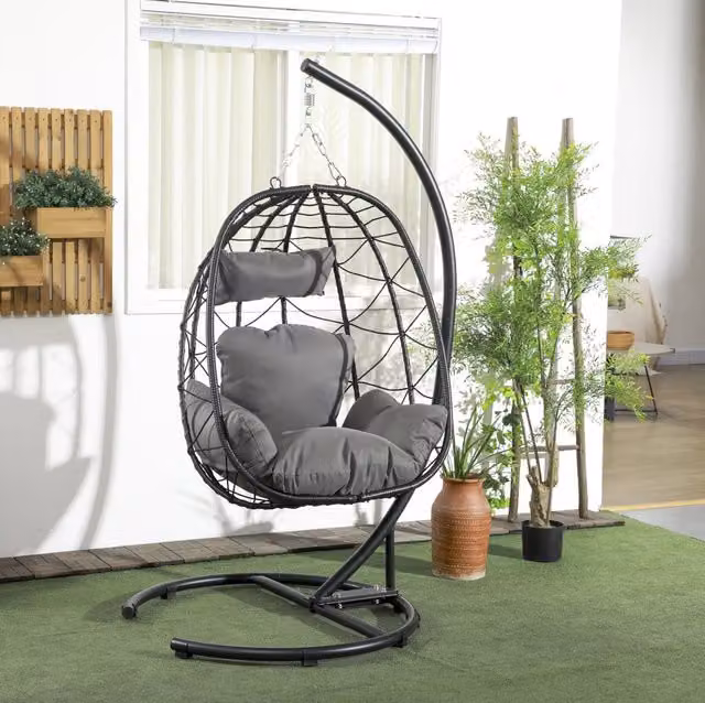 Poltrona sospesa pieghevole in rattan PE con struttura in acciaio; nera; 102 x 102 x 195 cm