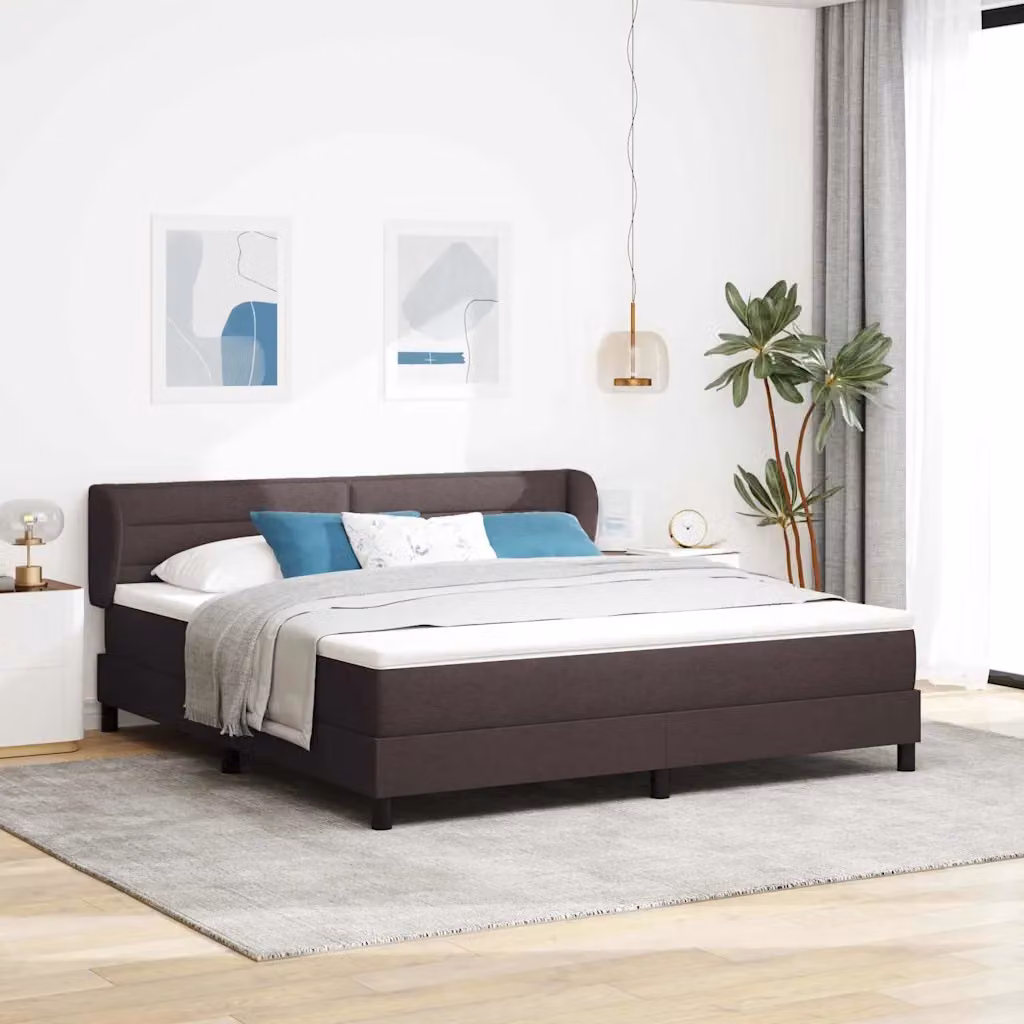 Letto a molle con testiera vidaXL in tessuto marrone scuro e legno, L/P/H: 180 x 200 x 280 cm