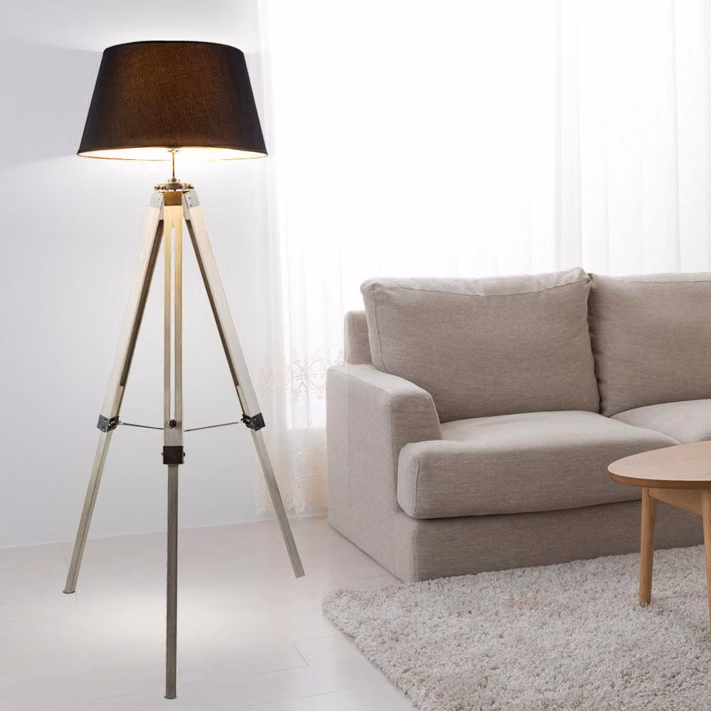 Lampada da terra, treppiede, legno naturale, tessuto, H 145 cm