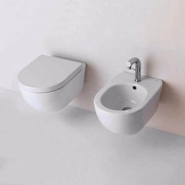 Sanitari sospesi senza brida Althea Cover in ceramica Bianco Opaco wc+ bidet + sedile soft close slim
