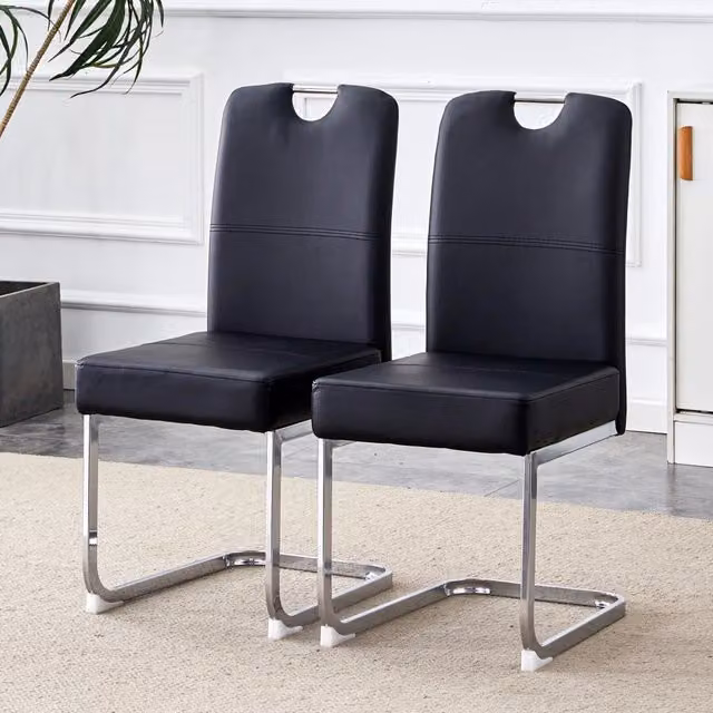 Set di 2 sedie da pranzo MIVRAY in ecopelle nera con struttura in metallo e design ergonomico