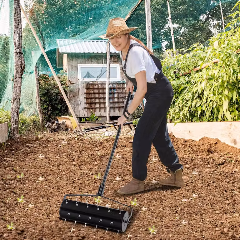 Aeratore per prato manuale Costway con manico in metallo, Nero, Larghezza: 53 cm, Altezza: 130 cm