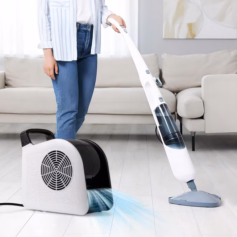 Ventilatore da pavimento portatile Costway Bianco con 3 velocità e funzione oscillante