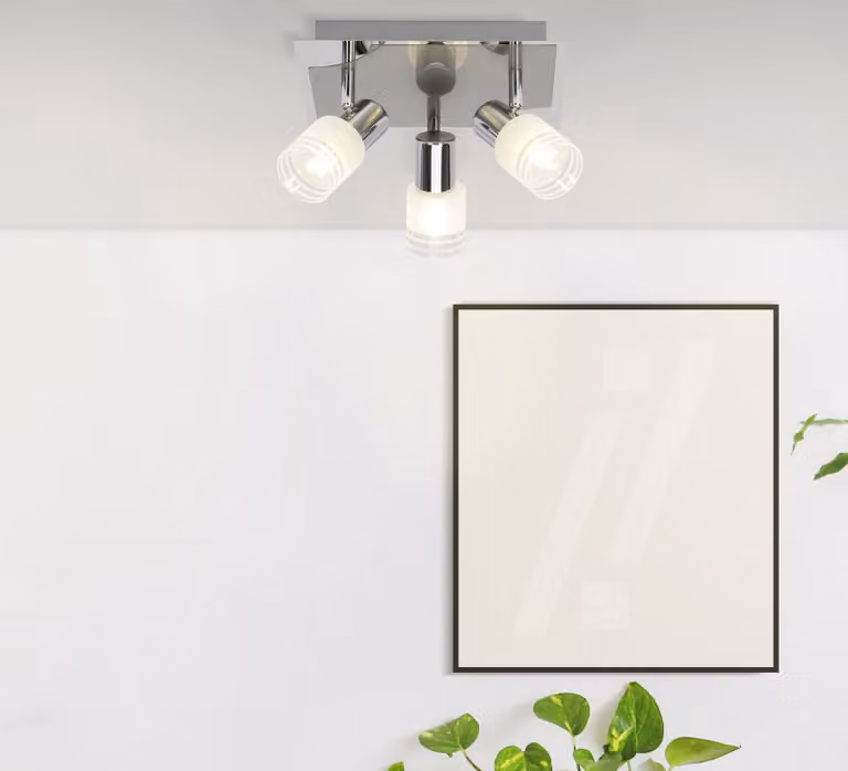 BRILLIANT Faretto LED a pannello Lea | plafoniera senza tempo | 3 fiamme | metallo/vetro | ferro/cromo/bianco | teste orientabili | 3x E14 max 4 W