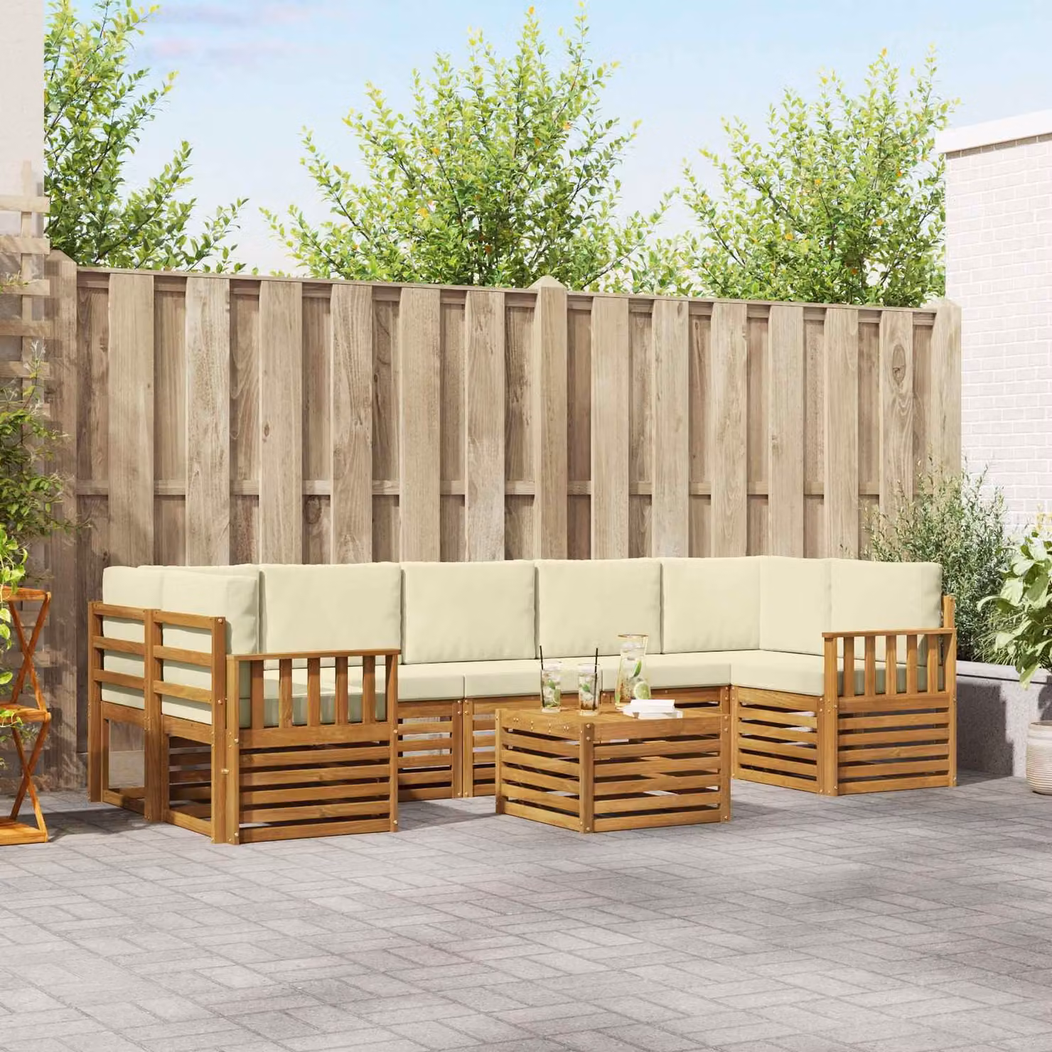 Set di divani da esterno vidaXL in legno di acacia con tavolo da caffè e cuscini, 8 pezzi, beige e bianco