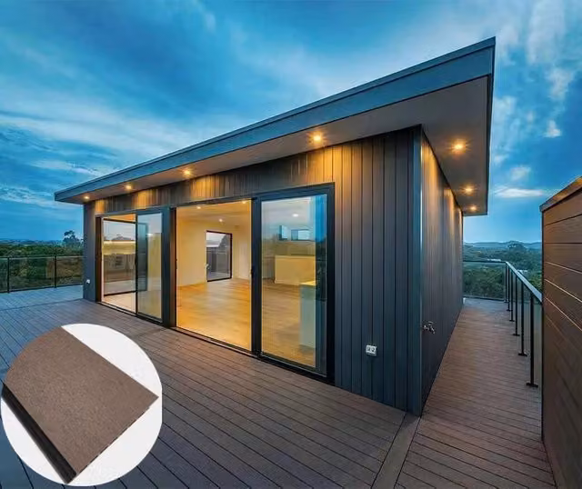 Listoni WPC per rivestimenti colore Rovere, superficie 25m², dimensioni listone: 150 x 2200 mm, spessore: 11 mm