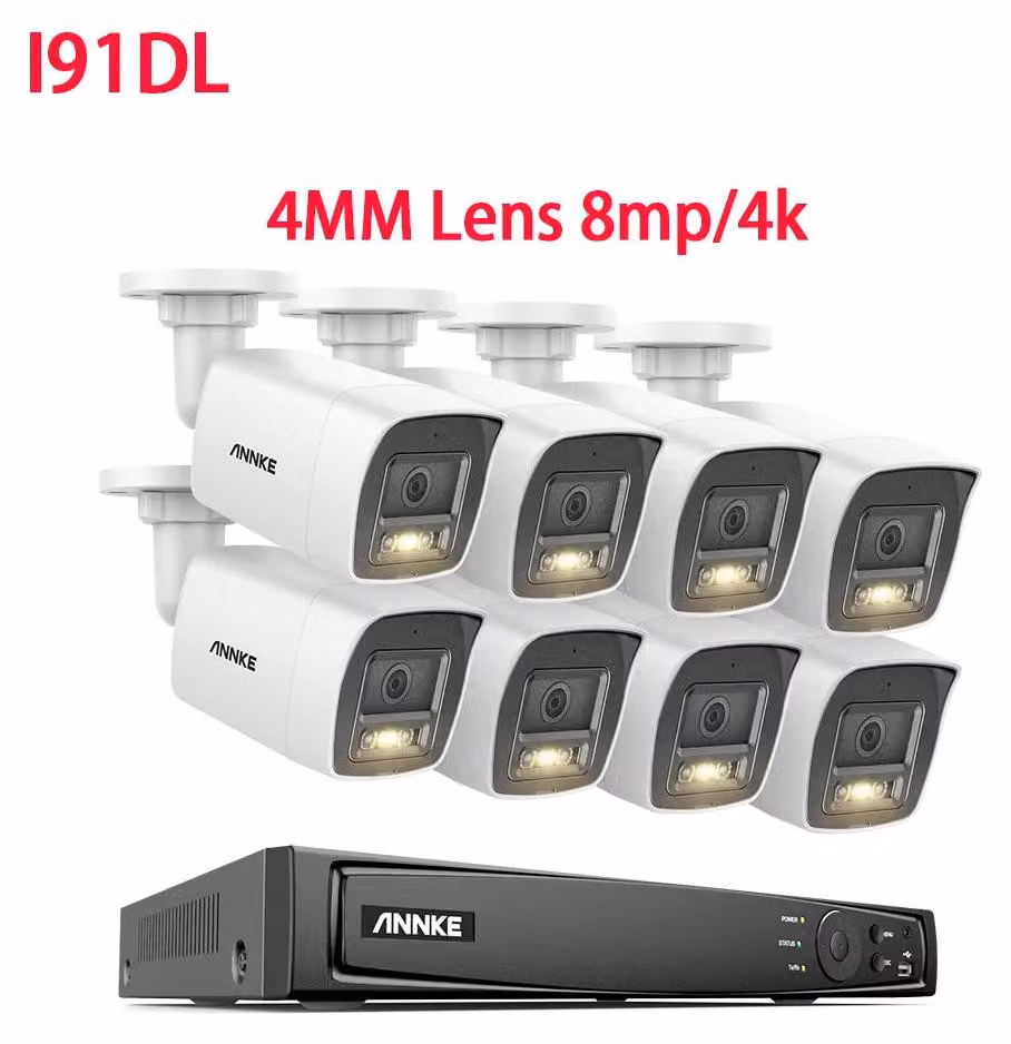 Sistema di telecamere di sicurezza 4K Ultra HD con tecnologia PoE, dotato di un registratore video in rete (NVR) a 8 canali e telecamere IP audio intelligenti