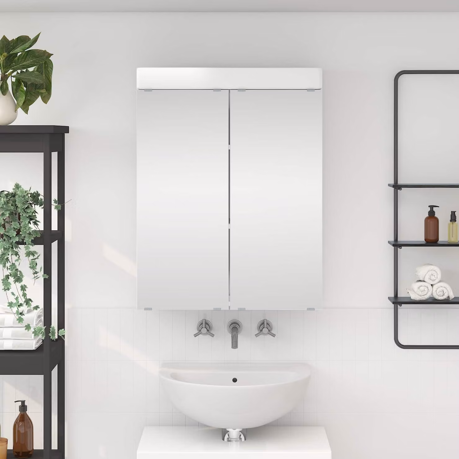 Mobiletto per specchio da bagno vidaXL TULUM Bianco Lucido con illuminazione LED e ripiani interni, sospeso a parete