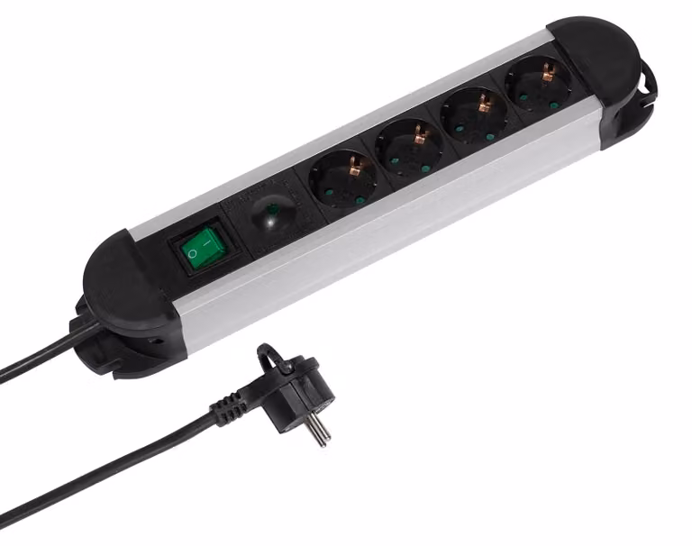 VIVanco™Multipresa Nera 4 Schuko, Cavo 1,6 M, ON/OFF E Protezione Sovratensioni