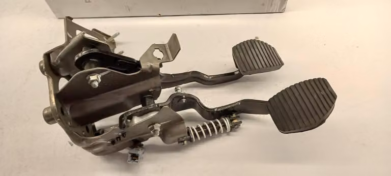 Kit pedali originale OE Peugeot 4500GK