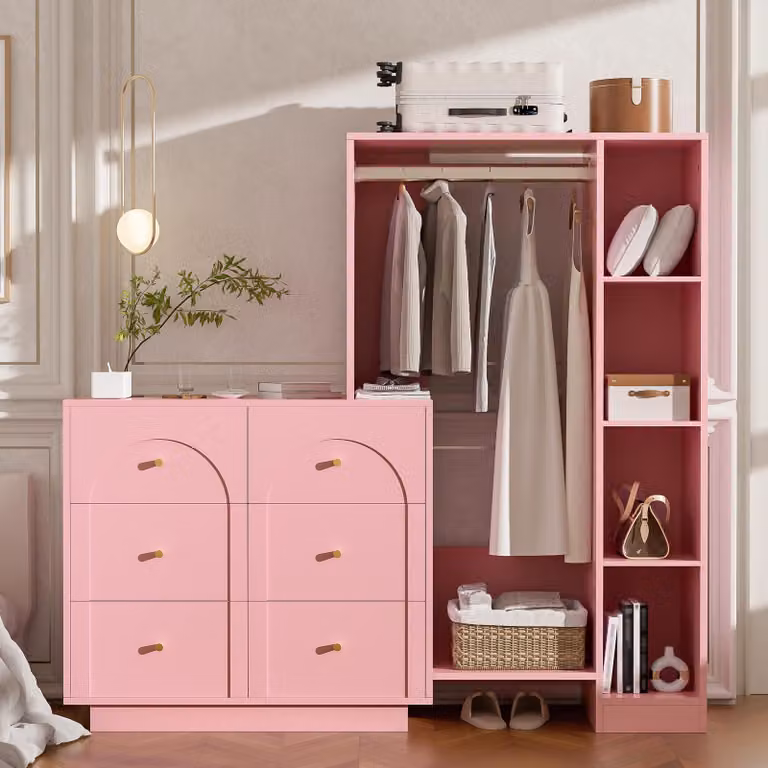 Armadio 139x35x133 cm, modello aperto con asta appendiabiti, 6 cassetti, colore rosa, realizzato in pannello truciolare al 100%, con dettagli in metallo, ideale per la camera da letto