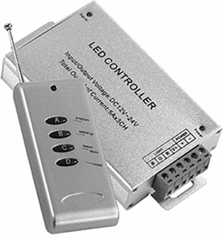 Controller LED RGB con telecomando IR 180W 12VDC dimmer on/off per illuminazione a strisce LED