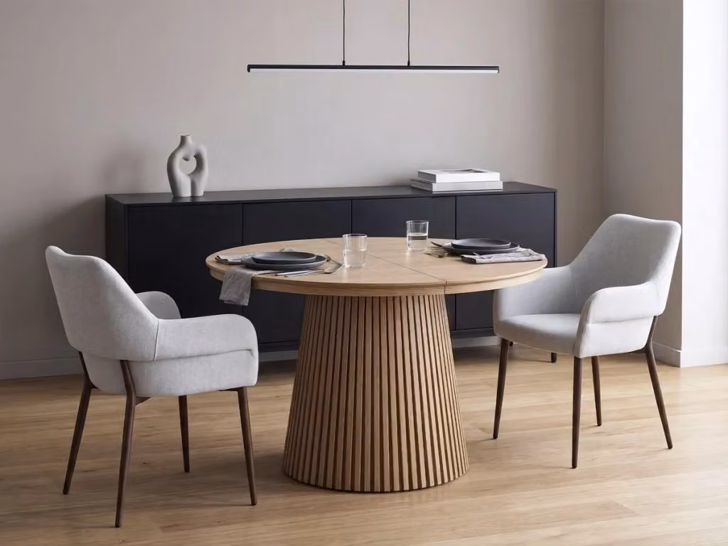 Set di 2 sedie da pranzo Jade con braccioli Habitat in tessuto grigio e legno marrone - L: 59 cm, P: 58 cm, H: 85 cm – 2