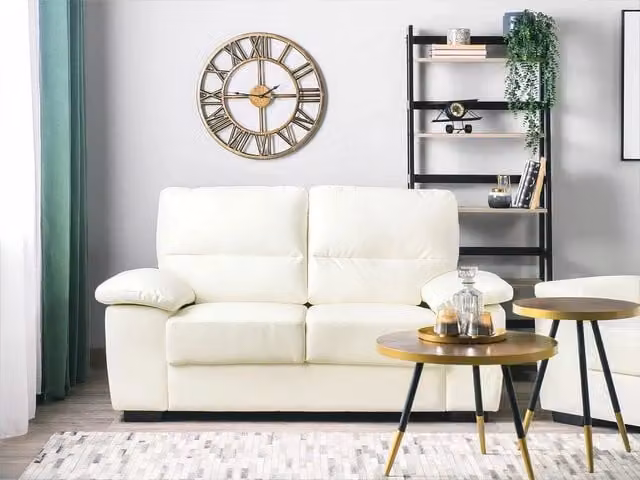 Divano moderno da soggiorno Beliani a 2 posti in ecopelle color bianco e beige L: 156 cm, P: 74 cm, H: 90 cm