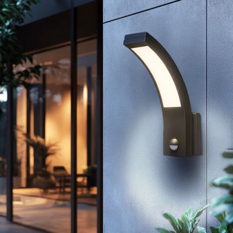 Lampada da parete a LED con sensore PIR, 10W, 800 lumen, 3000K, grado di protezione IP54, colore grigio