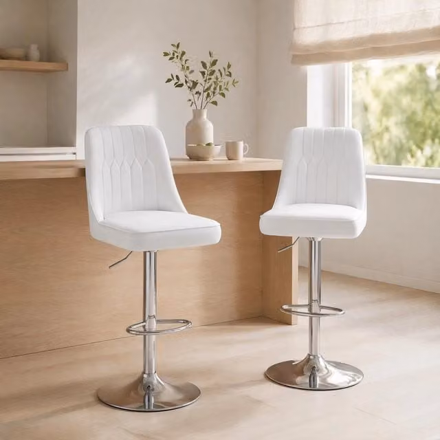 Set da 2 pezzi di sgabelli bar REDOM regolabili con seduta in ecopelle bianca e struttura in metallo argento, girevoli a 360 gradi