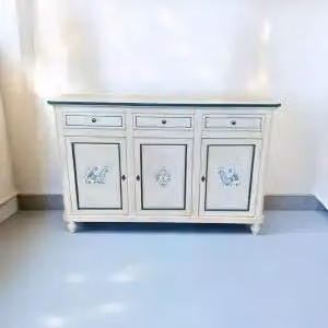 Credenza base napoletana in legno Shabby chic 3 ante bianca anticata decorata pavoncella filo blu