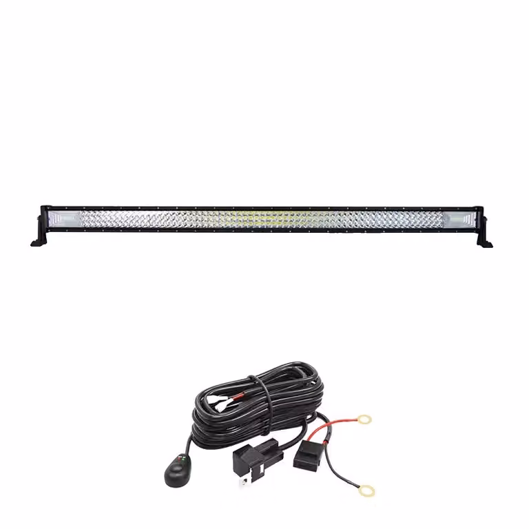 Striscia luminosa a LED per fuoristrada, luminosità di lunga durata a 6000K, design a tre file, filo da 52 pollici da 675 watt