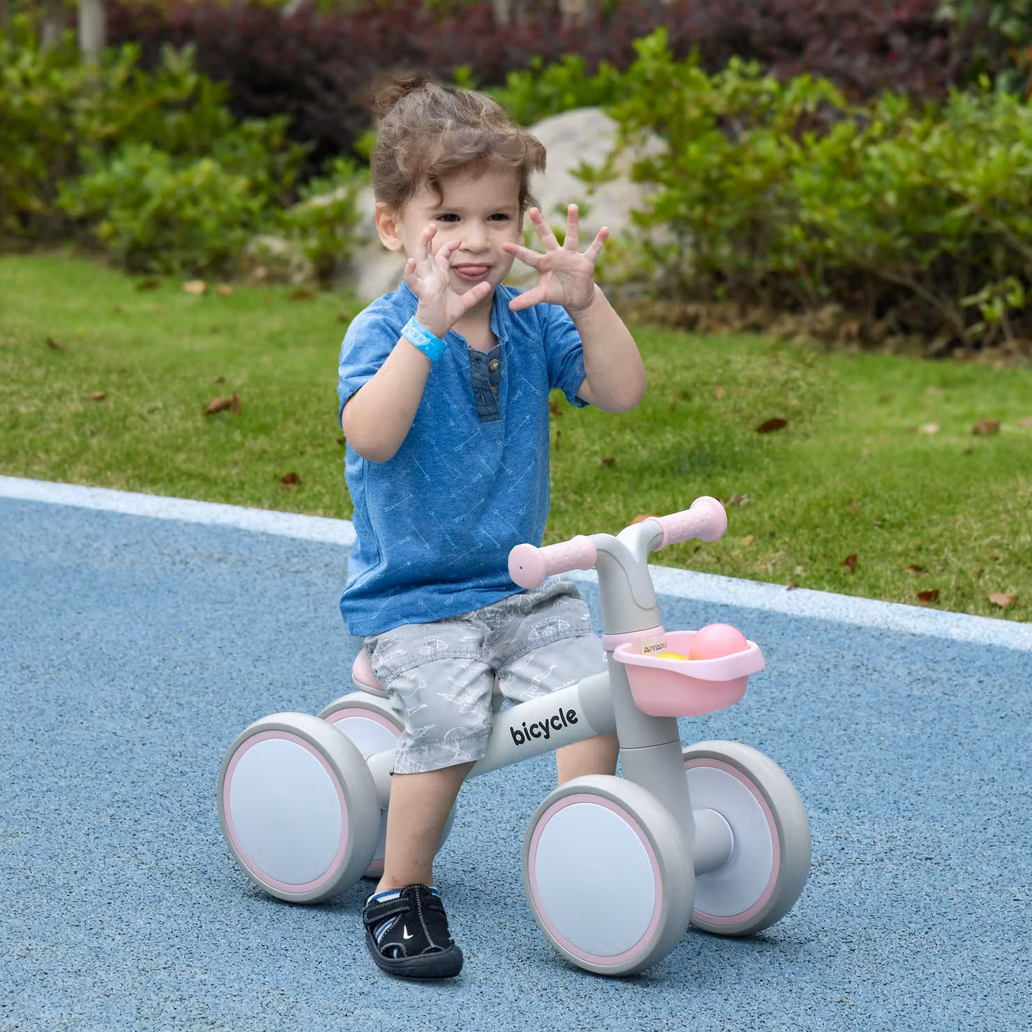 Bicicletta senza pedali AIYAPLAY per bambini con 4 ruote, sella regolabile e manubrio ergonomico in lega di alluminio, disponibile in Grigio, Bianco o Rosa – 2