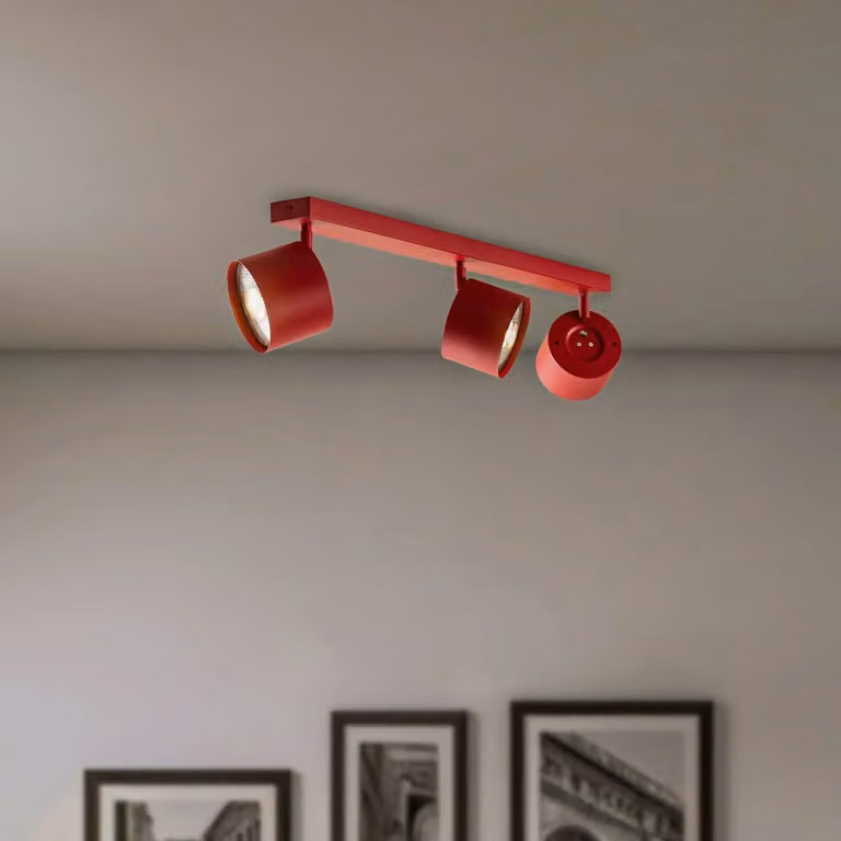 Faretto da soffitto Chloe orientabile a 3 luci, rosso Argon, dimmerabile, Rosso, Soggiorno / Sala da pranzo, Metallo, Moderno