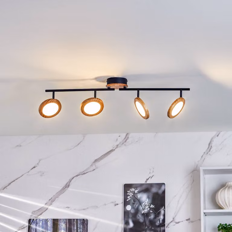 Faretto LED Lindby Manel, legno, lunghezza 84 cm, a 4 luci Manel Lindby, dimmerabile, Legno chiaro, Soggiorno / Sala da pranzo, Metallo, Campagna / Rustiche