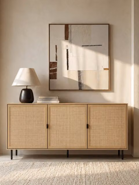 Credenza moderna Essie Kenay Home in legno, rattan e metallo, colori marrone, nero e beige, L: 140 cm, H: 68 cm