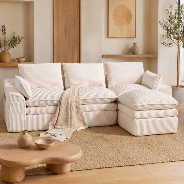 Divano angolare modulare MIVRAY a 3 posti in tessuto a coste beige con pouf e cuscini coordinati L/P/H: 263 x 167 x 85 cm