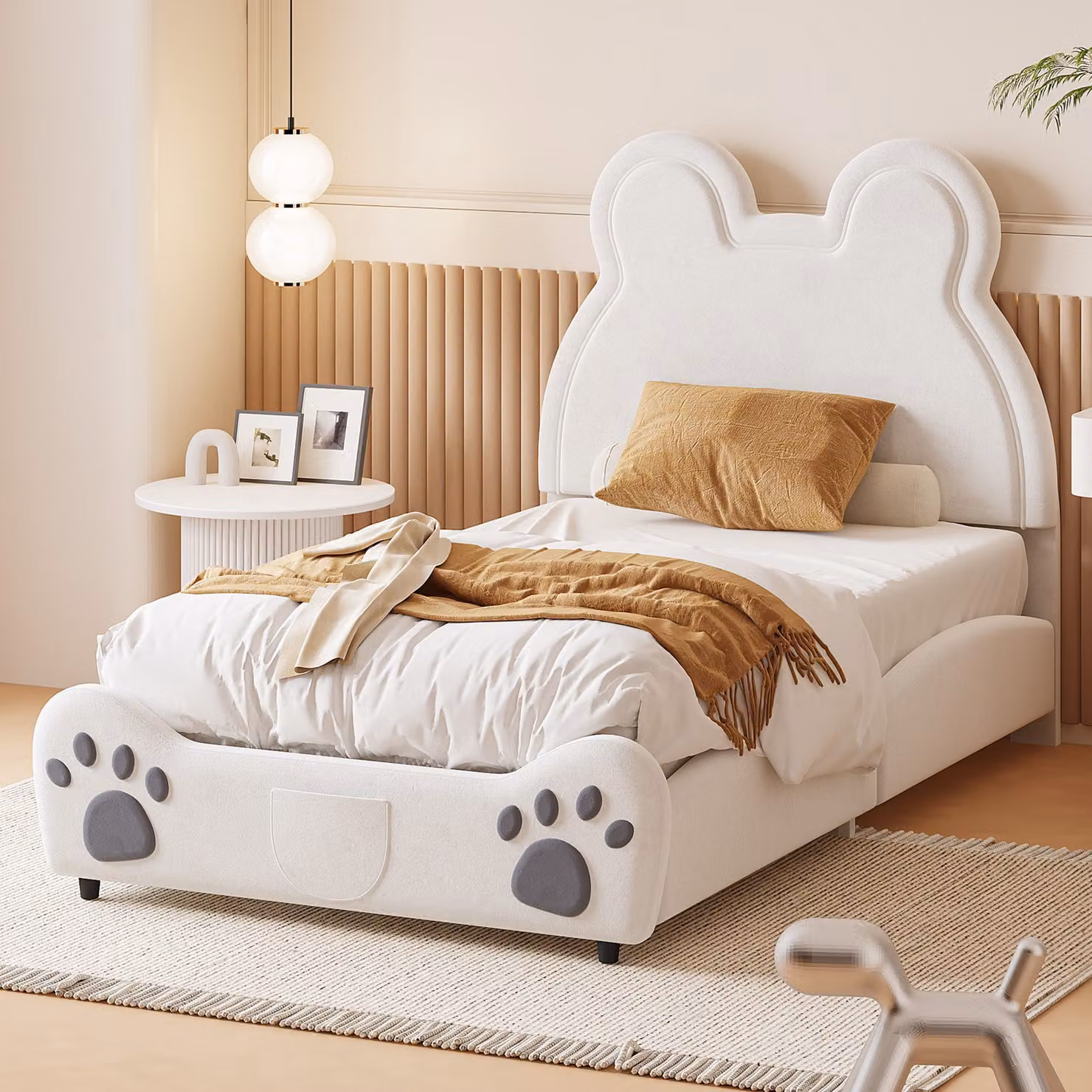 Letto imbottito Fortuna Lai 90x200cm, letto per bambini a forma di orso, letto singolo in tessuto vellutato skin-friendly, bianco