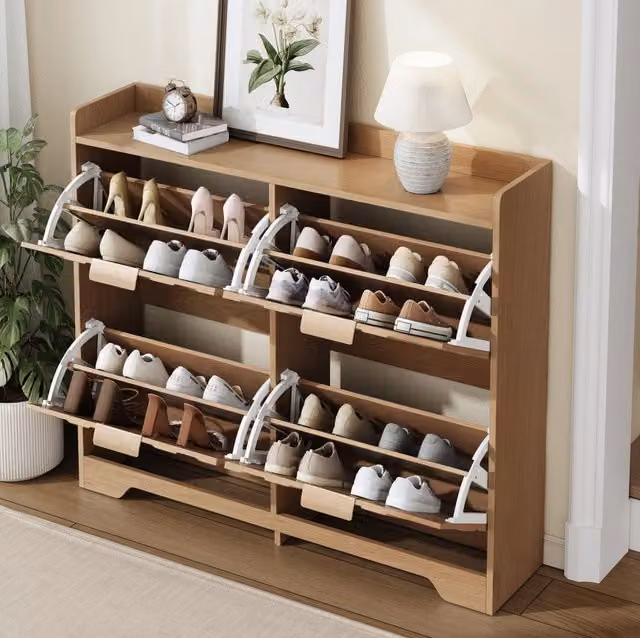 Scarpiera in MDF naturale con 4 ante a ribalta; frontali 3D e piano superiore; 105 × 24 × 90 cm