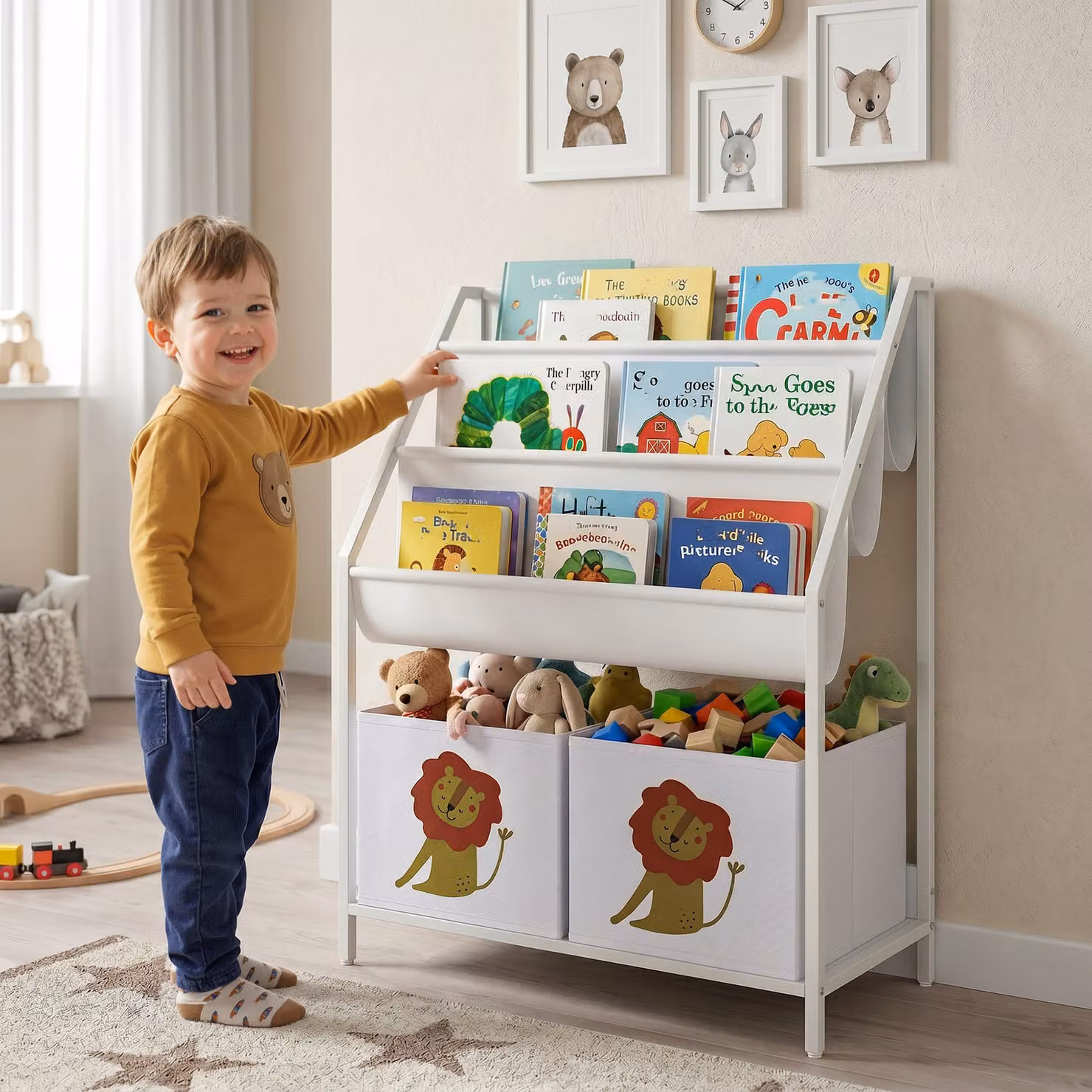 Libreria Montessori AIYAPLAY per bambini dai 3 ai 8 anni con 4 ripiani, 2 contenitori e stampa leone, bianco Aosom Italy – 2