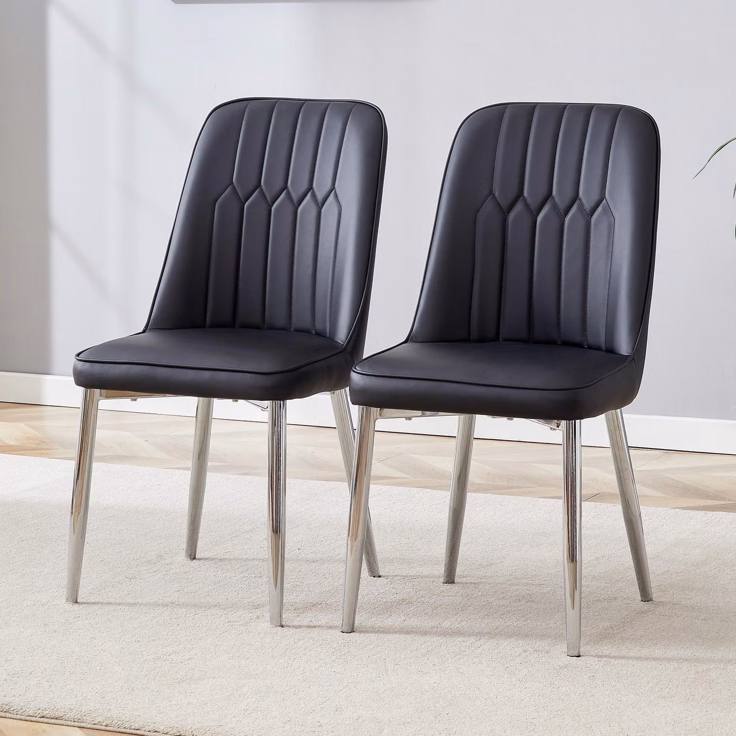 Set di 2 sedie da pranzo, in ecopelle, design minimalista, seduta allargata, gambe in metallo