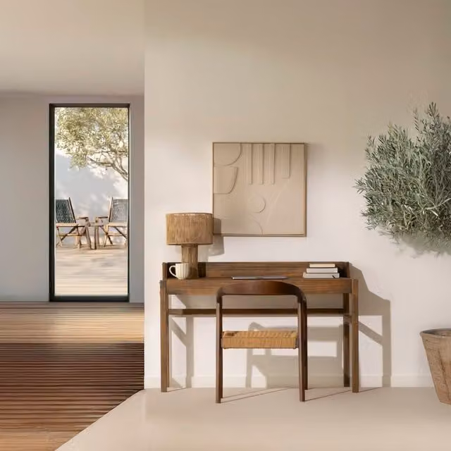 Scrivania moderna Banak in legno massiccio di araucaria marrone per home office