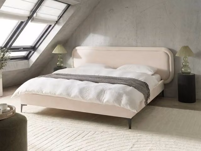 Letto matrimoniale BELIANI in velluto beige con telaio imbottito L/P: 180 x 200 cm – 1