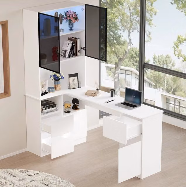 Scrivania angolare con libreria, vetrina LED e vano animali