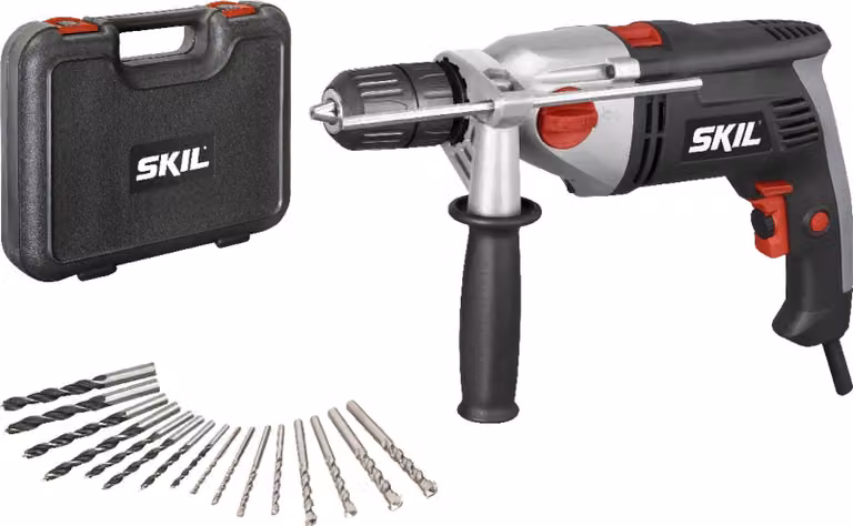 Trapano a percussione SKIL 900 W con mandrino da 13 mm e accessori 1024 AA